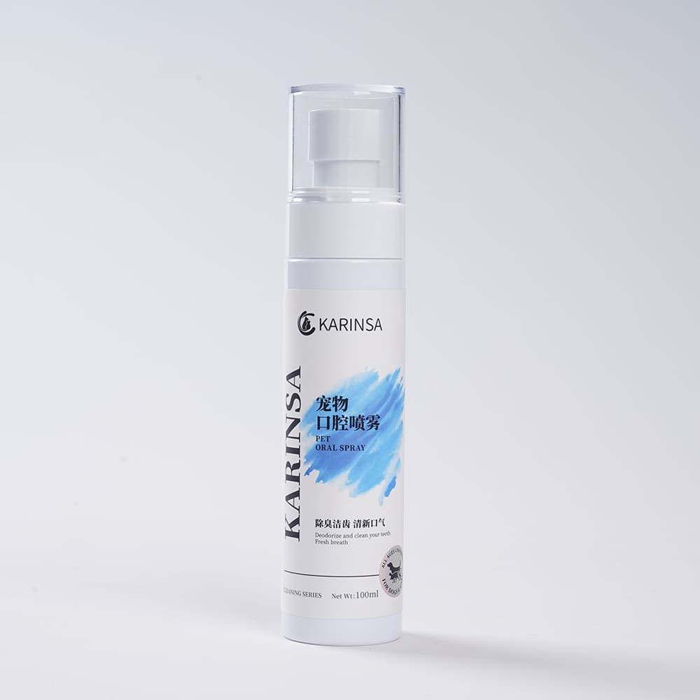 Oral cleaning spray